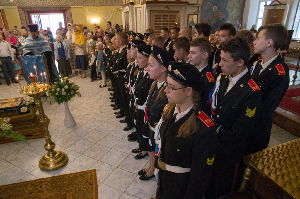 2018-08-28 - 04 Молебен в храме Илии Пророка п. Ново-Синьково на начало учебного год