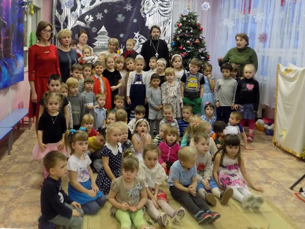 Рождественский утренник в детском саду -Рябинка-. Фото 05