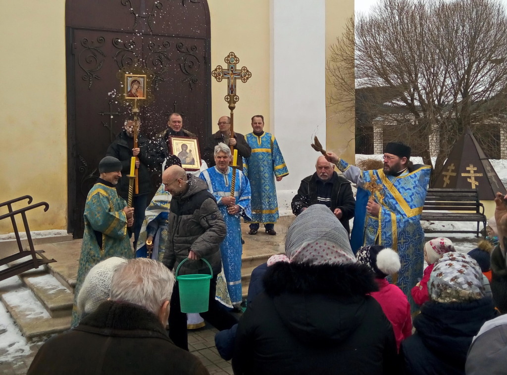 Празднование Иверской иконе Божией Матери в Никольском храме дер. Подмошье. Фото 03