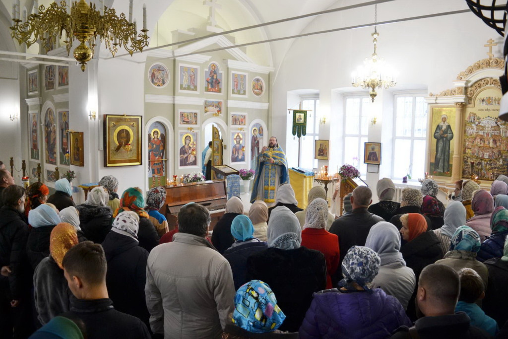 Акция «Согреем детские сердца» в Рогачевском благочинии. Фото 01