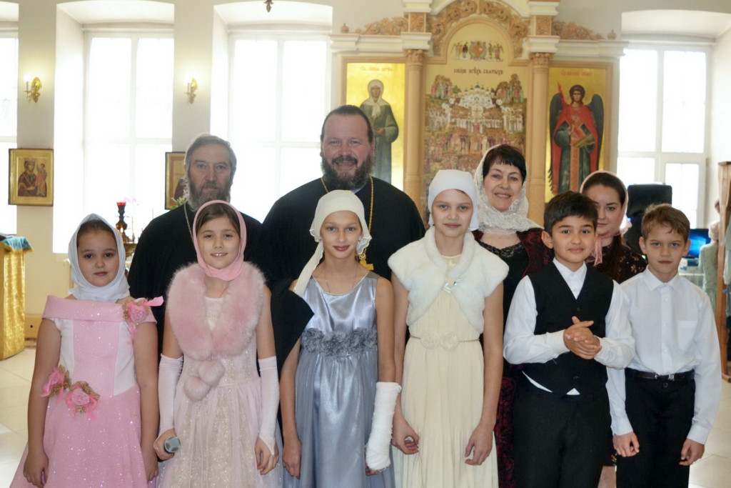 Акция «Согреем детские сердца» в Рогачевском благочинии. Фото 07