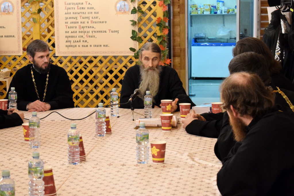 066